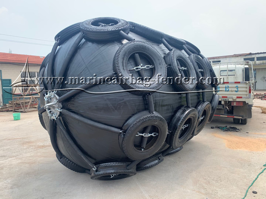 Dia 0.3m-4.5m Tàu Vận động cao su khí nén cho các ứng dụng hàng hải