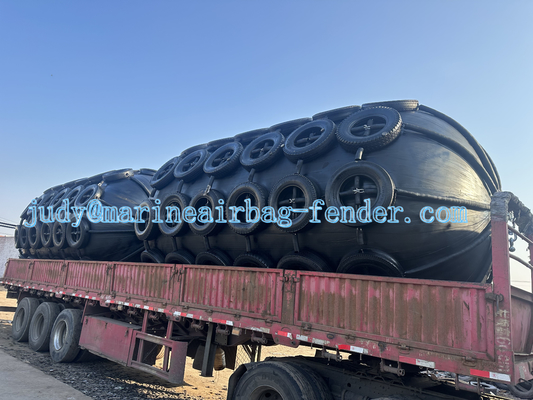 Tàu đến tàu đường kính 0,3m-4,5m Pneumatic Rubber Fender Tàu biển loại Yokohama