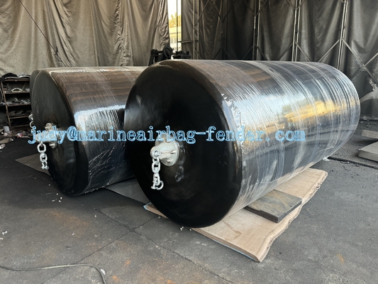 Mật độ 30-120Kg/m3 EVA Foam Fender với lưới dây chuyền Lốp lốp và vật liệu ngoài polyurea